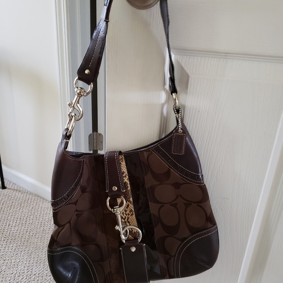 Coach purse - Picture 2 of 2
